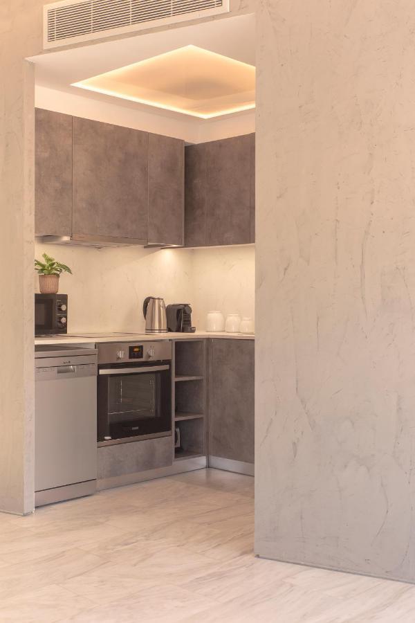 Luxury Apartment Near Acropolis-Living Stone Gold 아테네 외부 사진