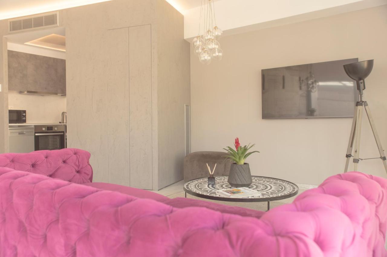 Luxury Apartment Near Acropolis-Living Stone Gold 아테네 외부 사진